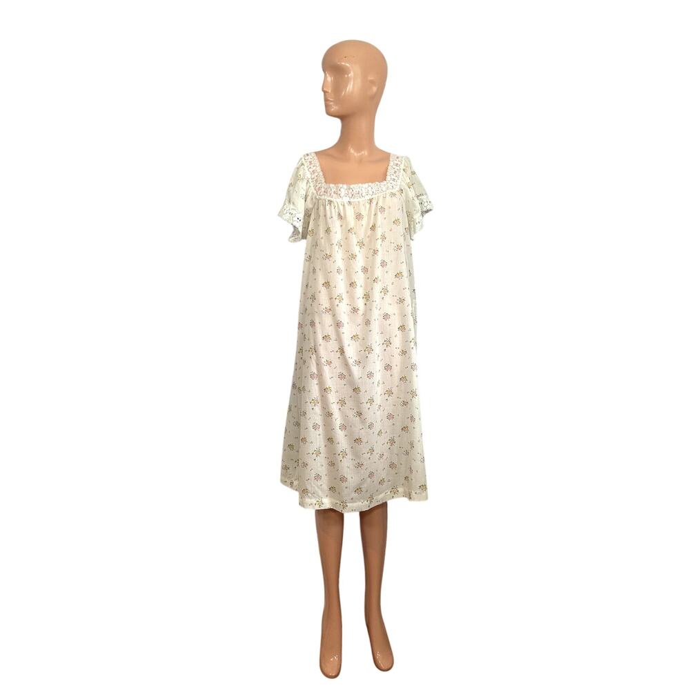 VTG 70s M/L White Pink Floral Cotton A-Line Nightgown Cottagecore Prairie Lace